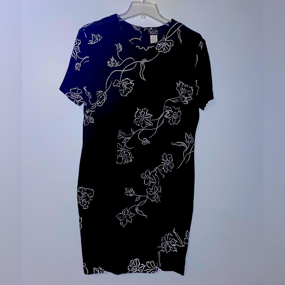 ♟️Black Dress with White Floral Print